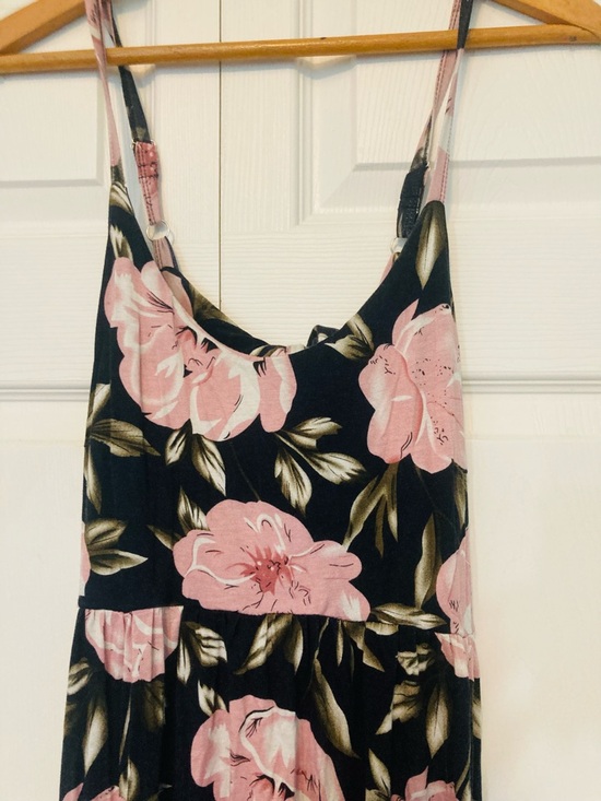 VENUS Dresses & Skirts - Black Floral Pink Maxi Dress Venus Large